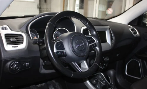 2019 JEEP COMPASS UPLAND 4X4 — photo 9