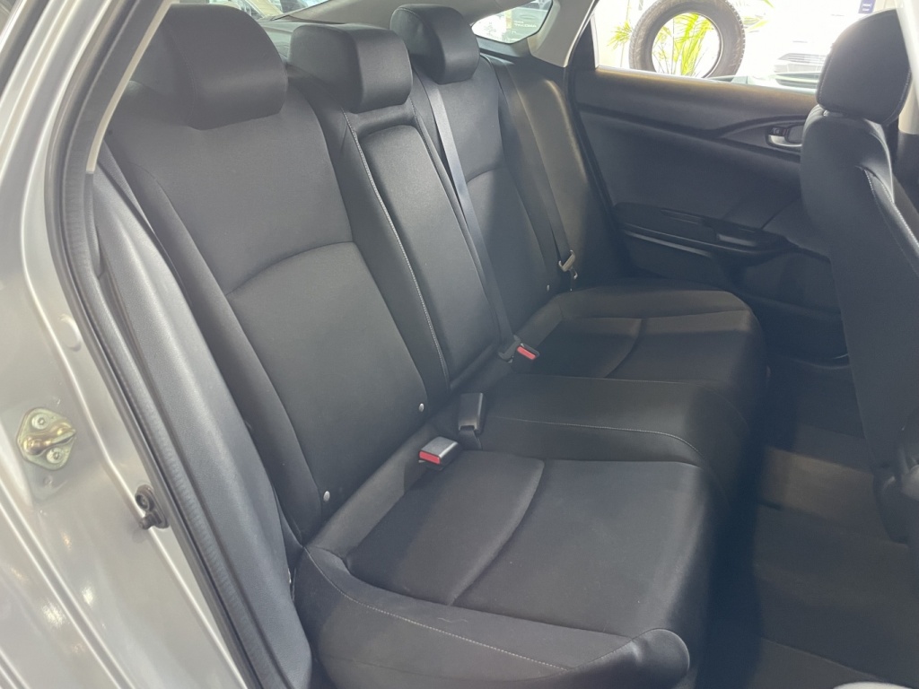 Honda Civic LX 2016 — photo 28