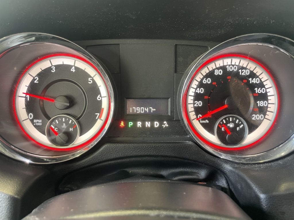 Dodge Grand Caravan SXT 2014 — photo 21