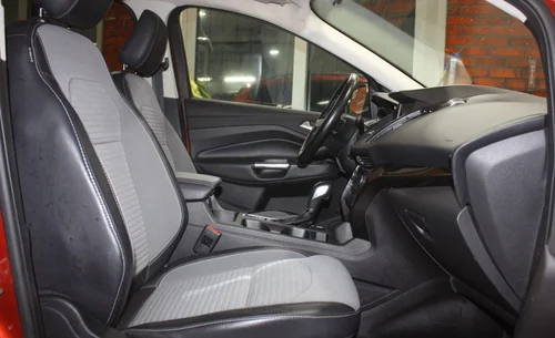 2019 FORD ESCAPE SE 4WD — photo 8