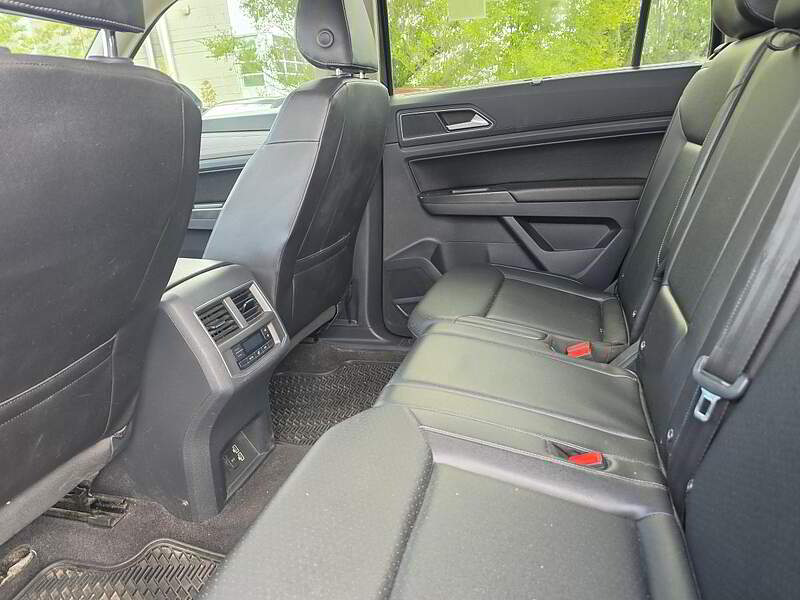 Volkswagen Atlas 2018 COMFORTLINE / 7 PASSAGERS / AWD / CUIR + CAMERA + BLUETOOTH +++ — photo 11