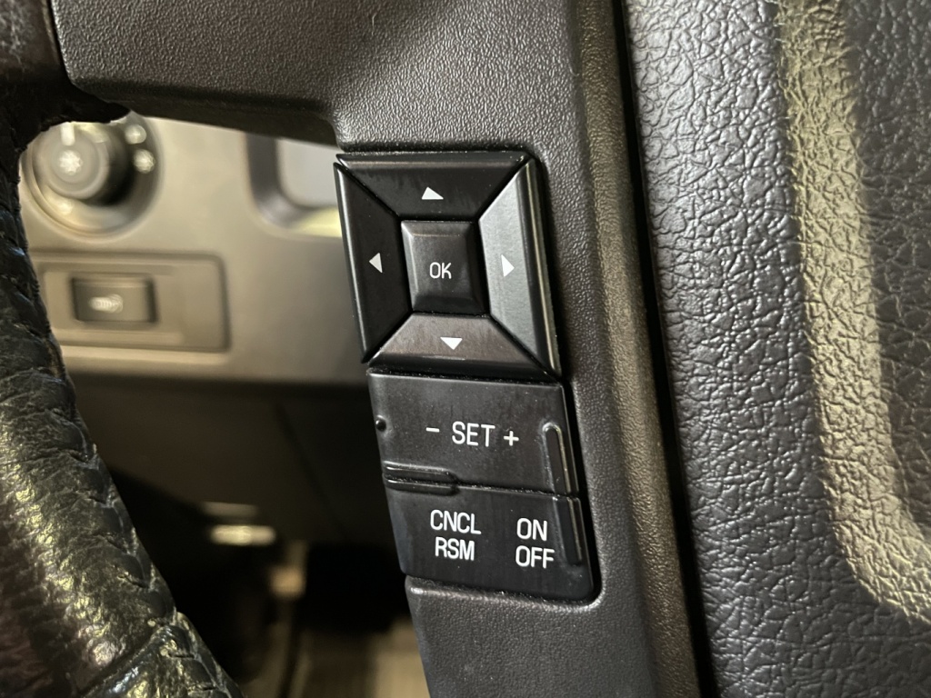 Ford F-150 Lariat 2014 — photo 22
