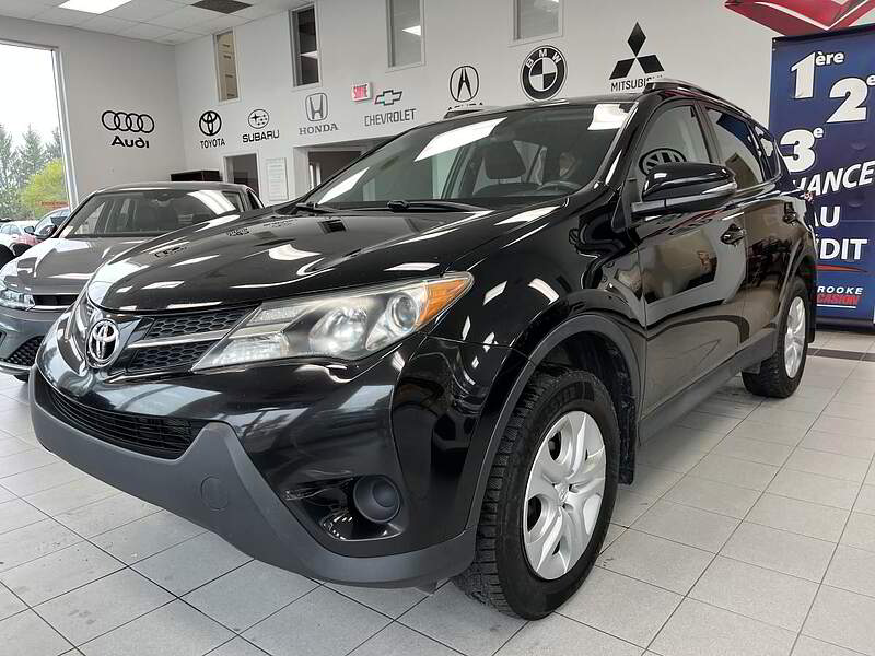 Toyota RAV4 2015 LE / TRACTION AVANT + AUTO + CAMERA + DÉMAREUR ++