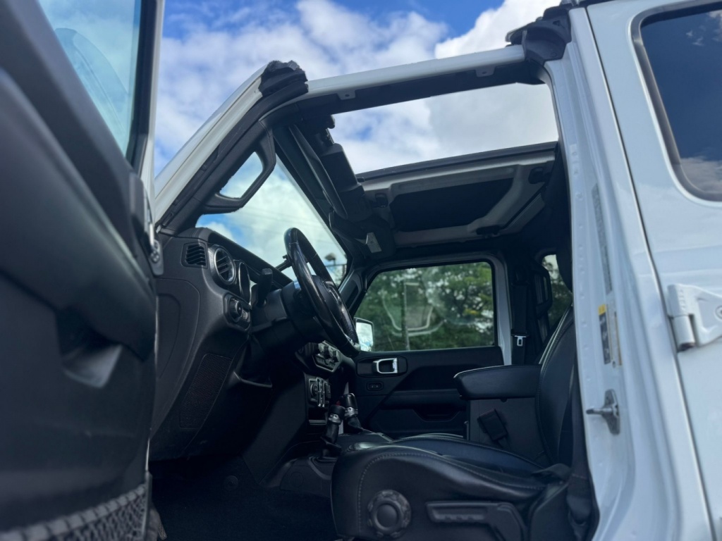 Jeep Wrangler Sport Altitude 2021 — photo 9