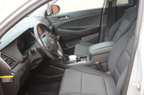 HYUNDAI Tucson — photo 8