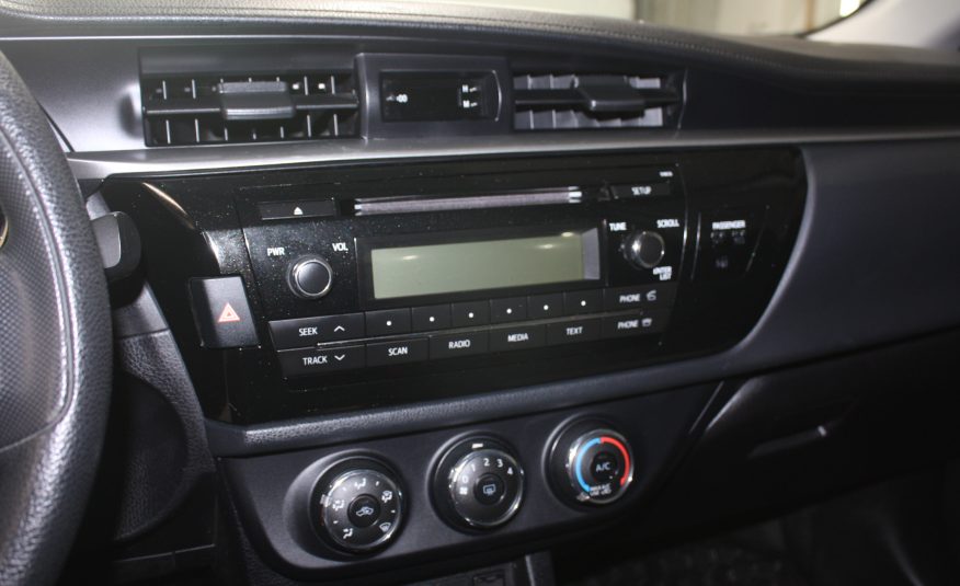 2015 TOYOTA COROLLA CE — photo 10