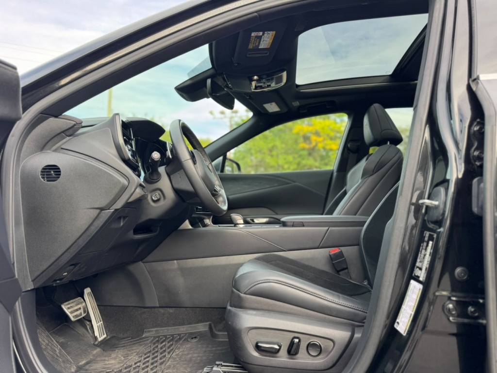 Lexus RX RX 350 2023 — photo 15