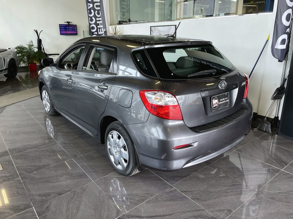Toyota Matrix  2012 — photo 5