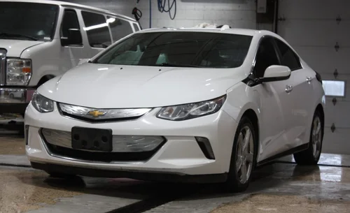2016 CHEVROLET VOLT LT — photo 3