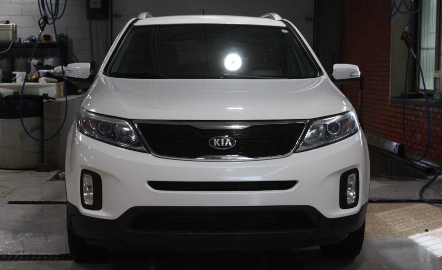 2015 KIA SORENTO LX AWD — photo 2