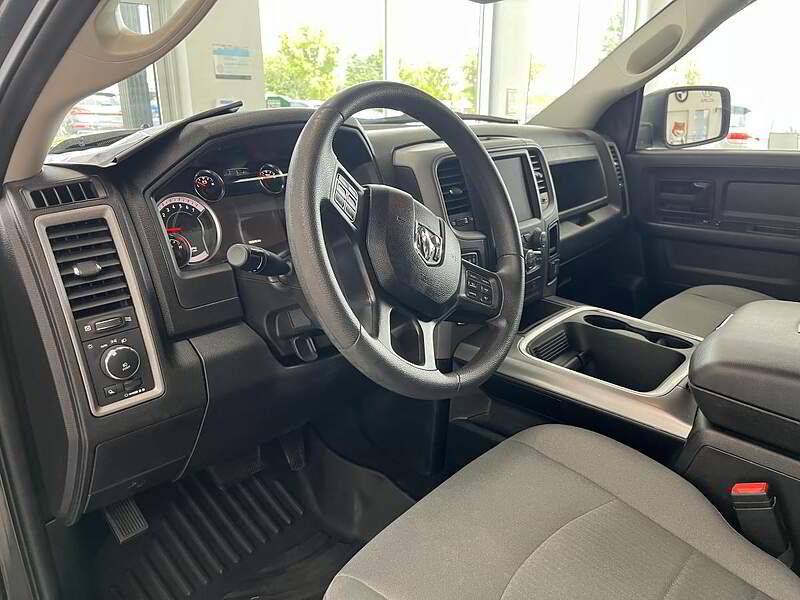 RAM 1500 Classic 2022 CLASSIQUE EXPRESS / MOTEUR 5.7L + CAMERA + BLUETOOTH +++ — photo 11
