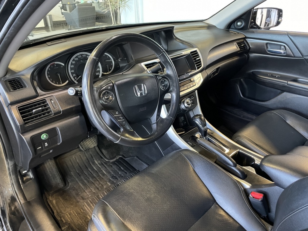 Honda Accord Touring 2015 — photo 15