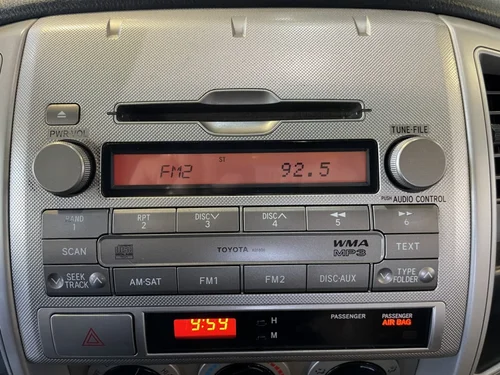 Toyota Tacoma  2010 — photo 19
