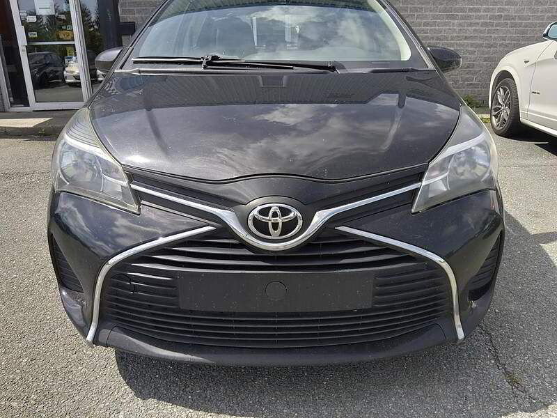 Toyota Yaris hatchback 2017 Hayon 5 portes, boîte automatique, LE — photo 2