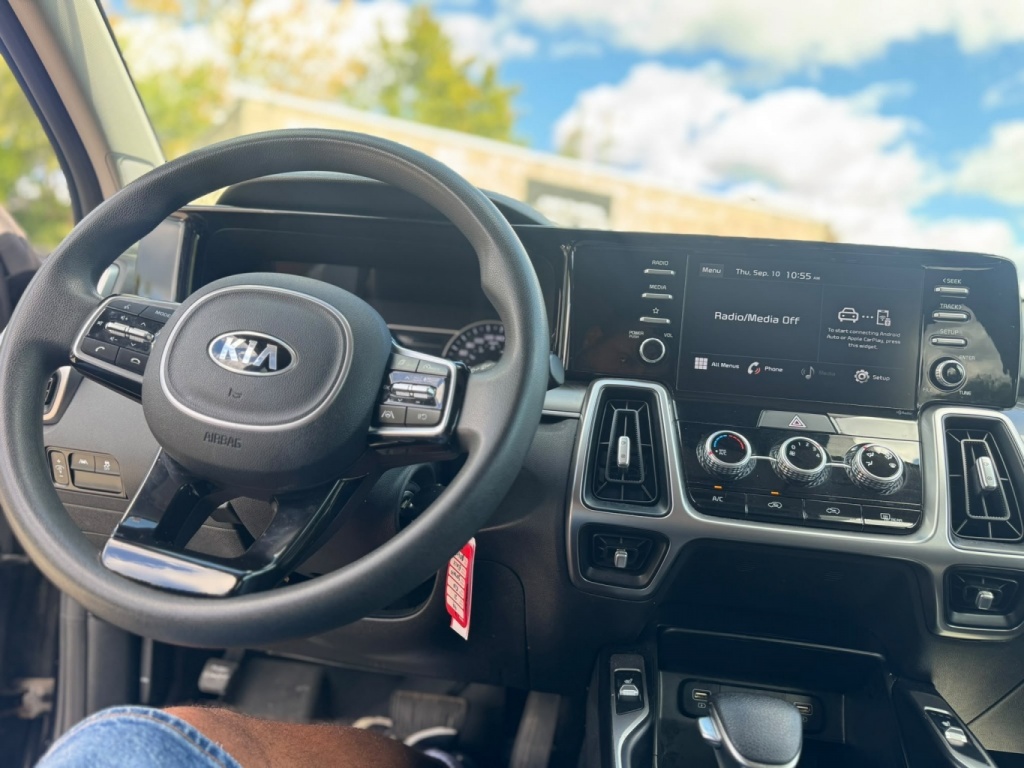 KIA Sorento LX Premium 2021 — photo 10