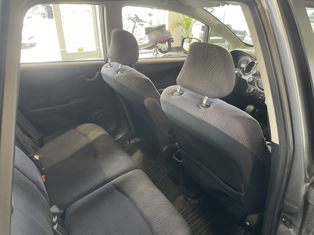 Honda Fit Sport 2012 — photo 14
