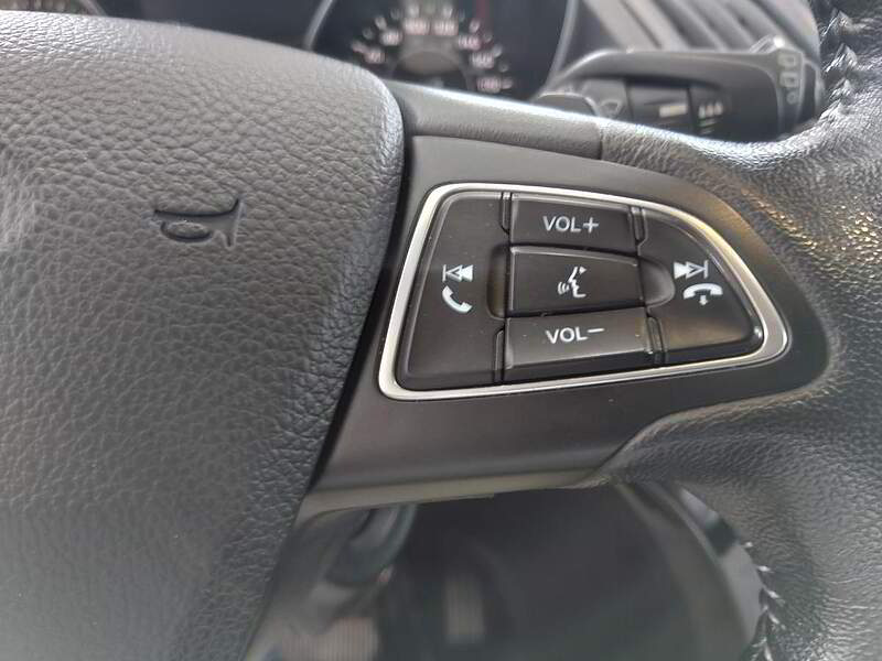 Ford Escape 2018 SE / AWD / GPS + CAMERA + BLUETOOTH + BAS KM +++ — photo 18