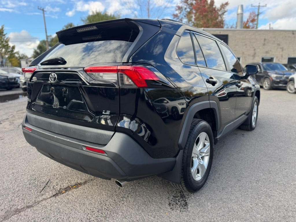 Toyota RAV4 LE 2019 — photo 9