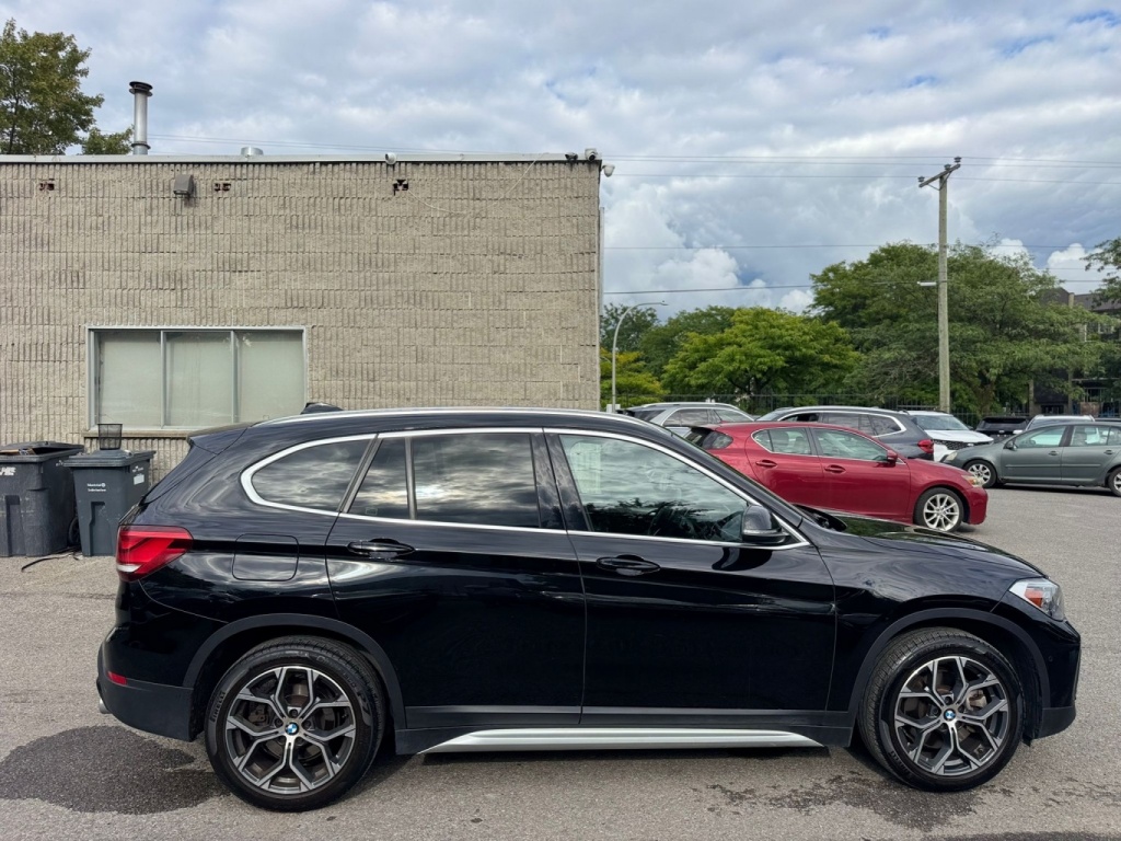 BMW X1 xDrive28i 2022 — photo 10