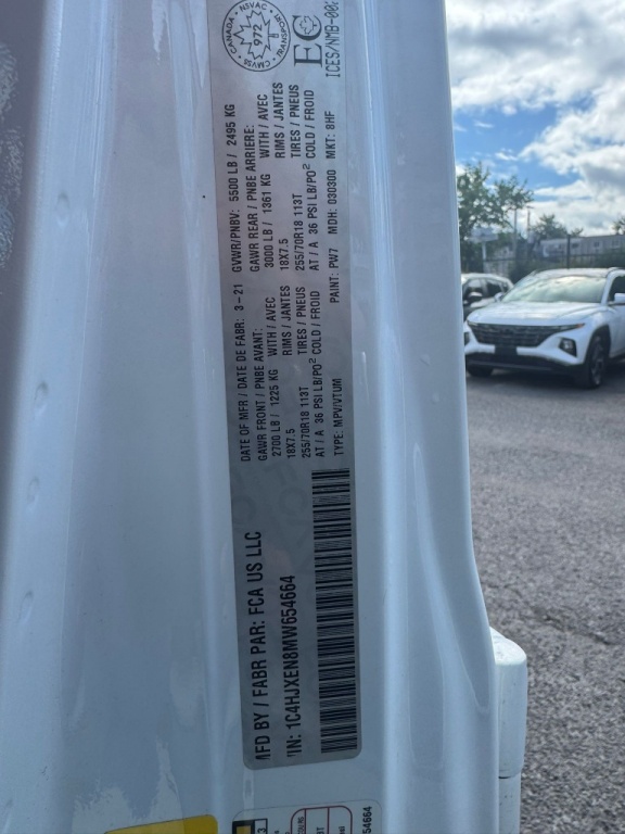Jeep Wrangler Sport Altitude 2021 — photo 17