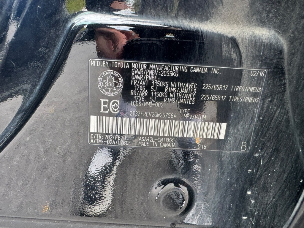 Toyota RAV4 LE 2016 — photo 18