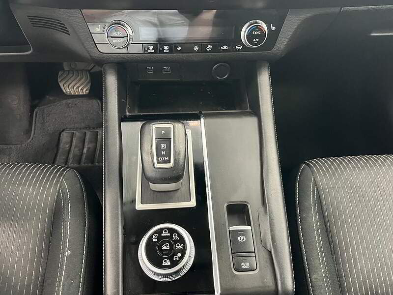 Mitsubishi Outlander 2022 ES S-AWC / 7 PLACES / AUTO + CAMERA + BLUETOOTH ++++ — photo 17