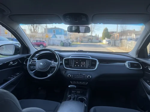 KIA Sorento LX 2019 — photo 11