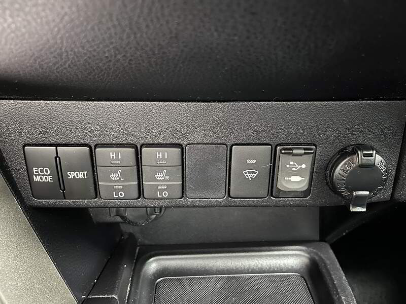 Toyota RAV4 2015 LE / TRACTION AVANT + AUTO + CAMERA + DÉMAREUR ++ — photo 17