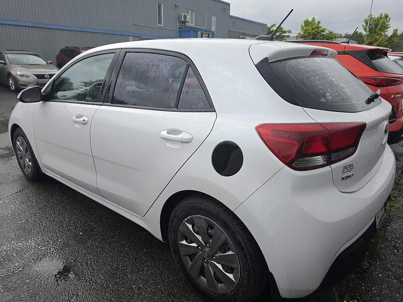 Kia Rio5 2019 LX / MANUEL + CAMERA + BLUETOOTH + BAS KM ++++ — photo 7