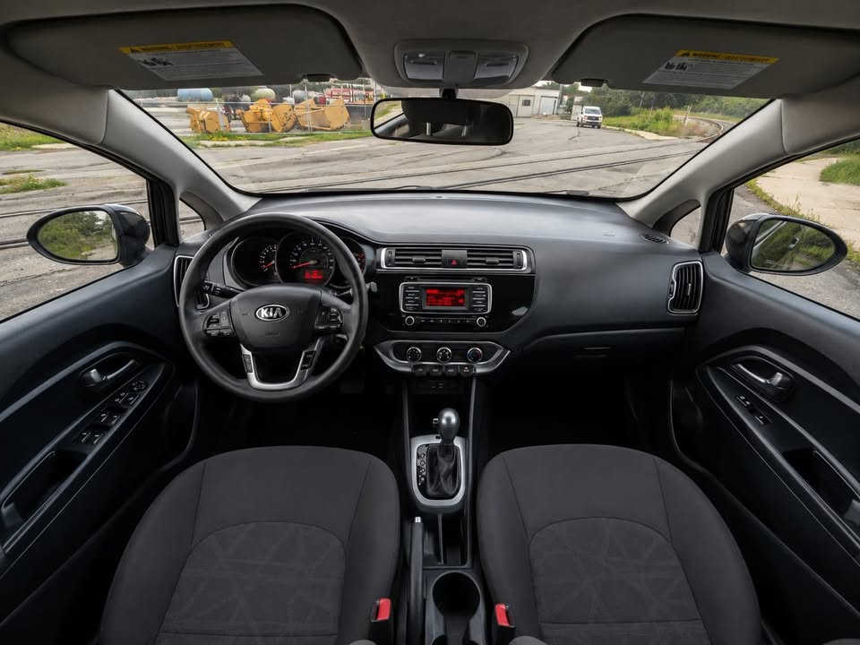 2016 Kia Rio — photo 6