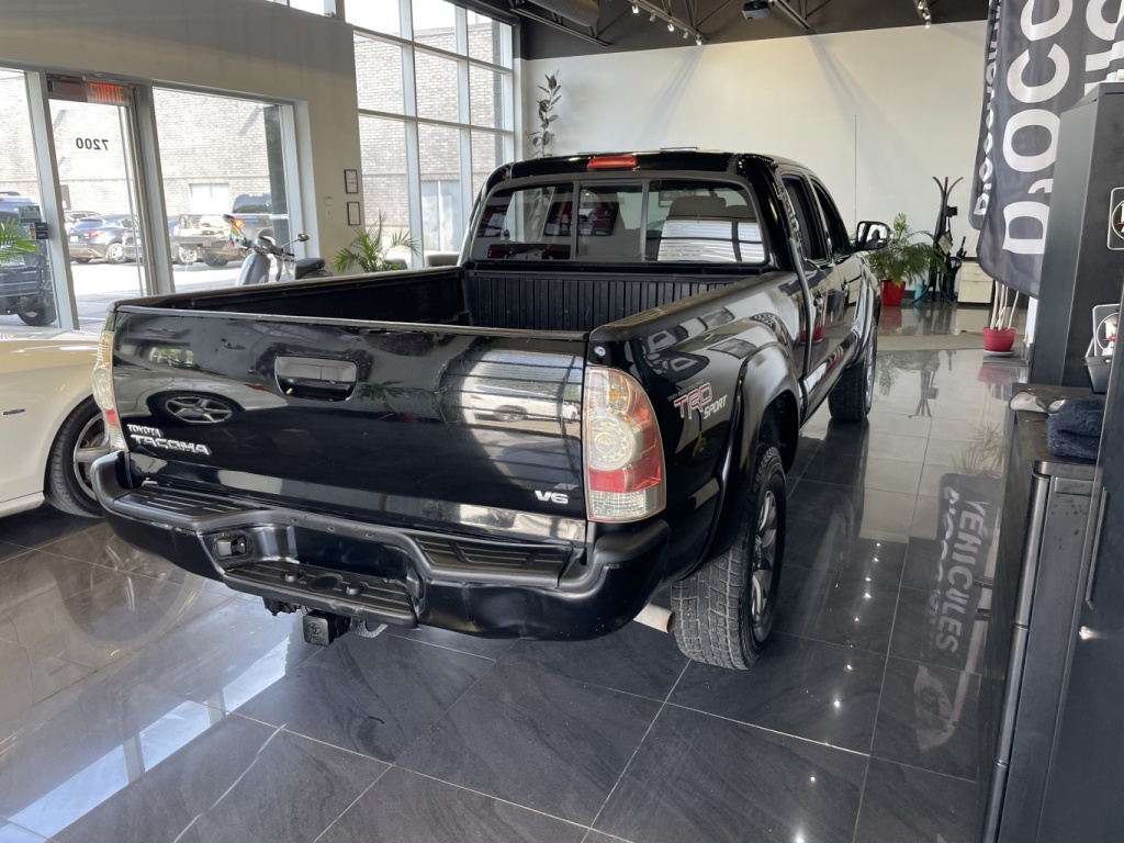 Toyota Tacoma  2013 — photo 7