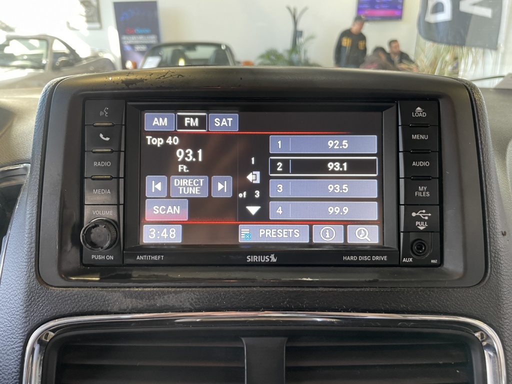 Dodge Grand Caravan Multiplaces 2015 — photo 22