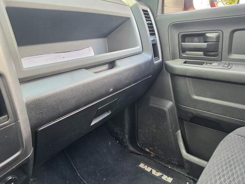 RAM 1500 Classic 2020 EXPRESS / 6 PLACES / BOITE 5 PI 7 po / CAMERA + BLUETOOTH ++++ — photo 22