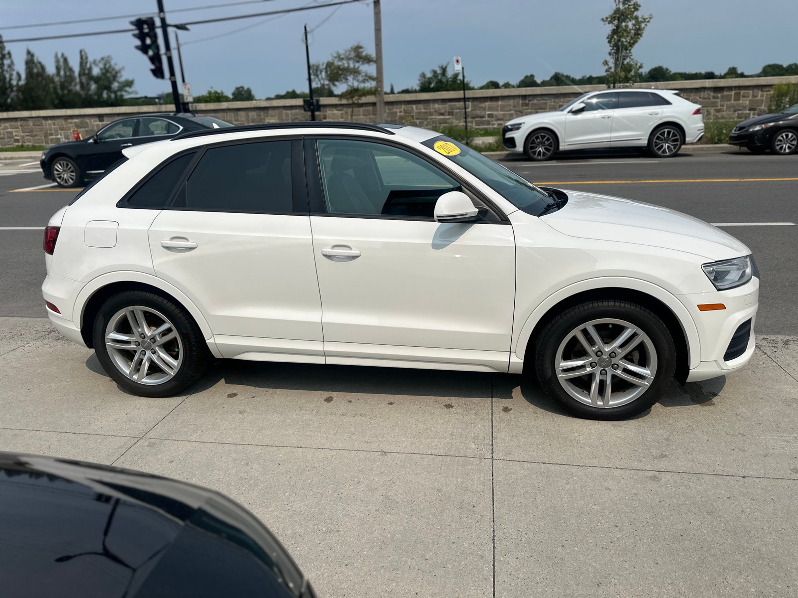 Audi Q3 2017 — photo 6