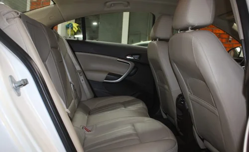 2012 BUICK REGAL 2.0T ISP — photo 7