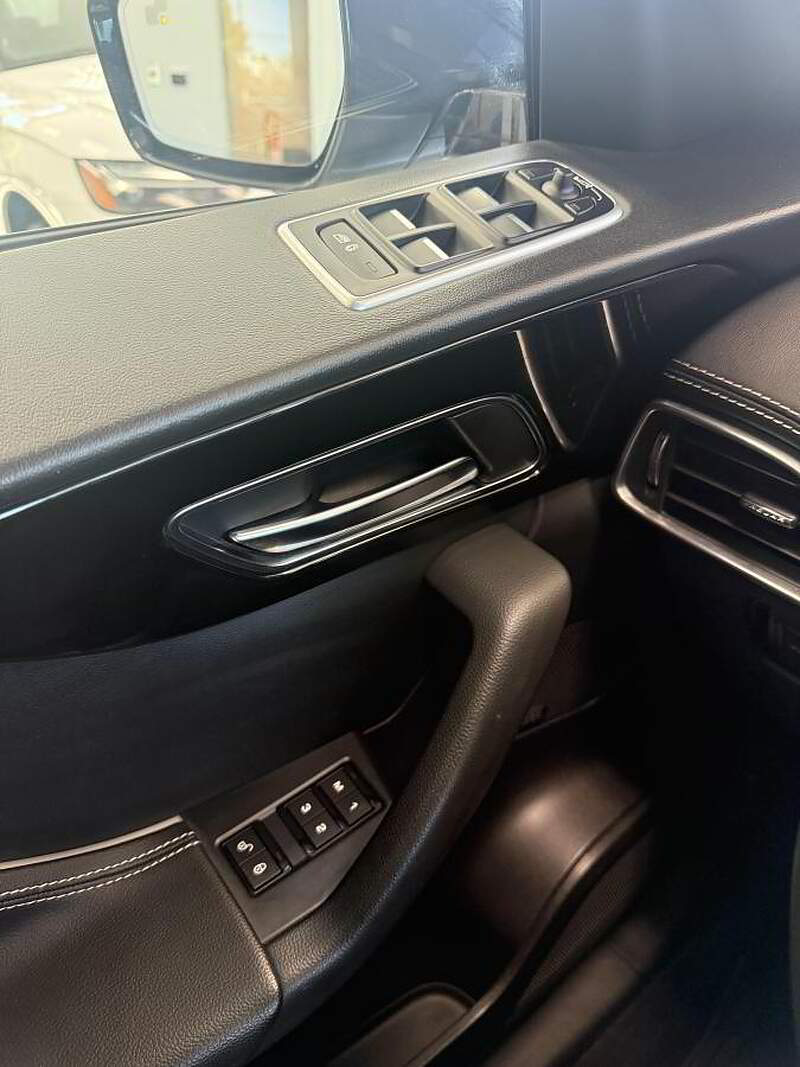 Jaguar F-PACE 2020 S / TOIT + GPS + CAMERA + CUIR + BLUETOOTH + BAS KM +++ — photo 15