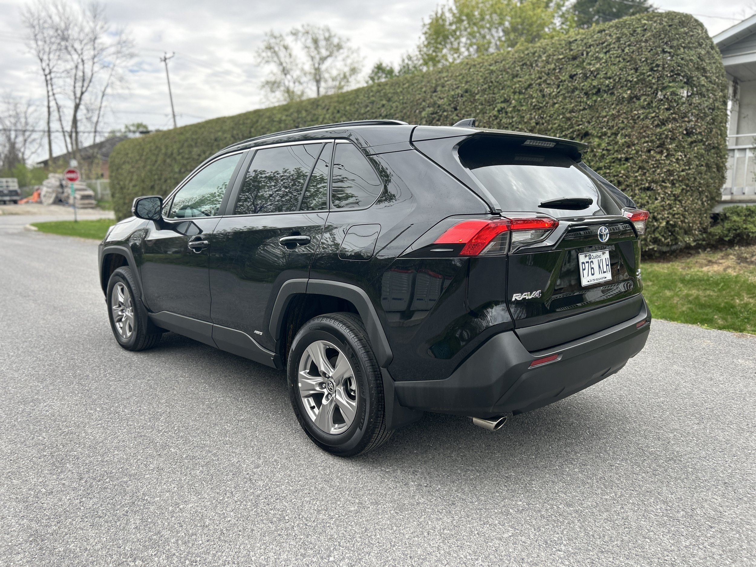 Toyota RAV4 XLE Hybrid 2024 — photo 7