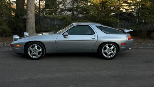 Porsche 928 GTS 1993 — photo 4