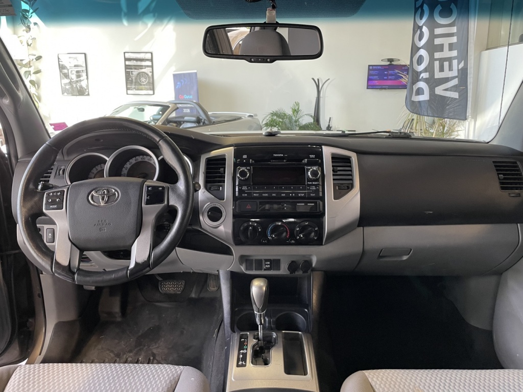 Toyota Tacoma  2012 — photo 11