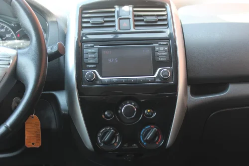 NISSAN Versa Note — photo 20