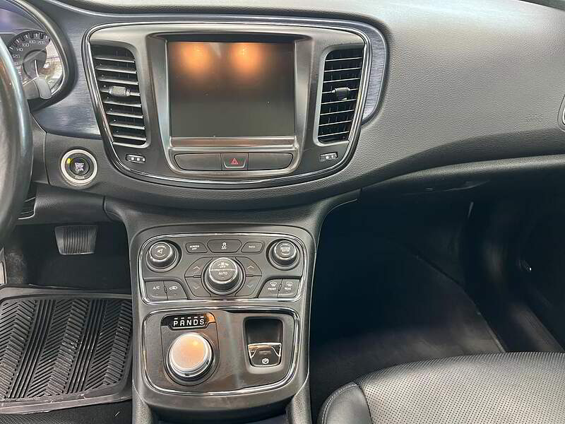 Chrysler 200 2016 S / TOIT PANO / CAMERA + CUIR + BLUETOOTH + BAS KM +++ — photo 18