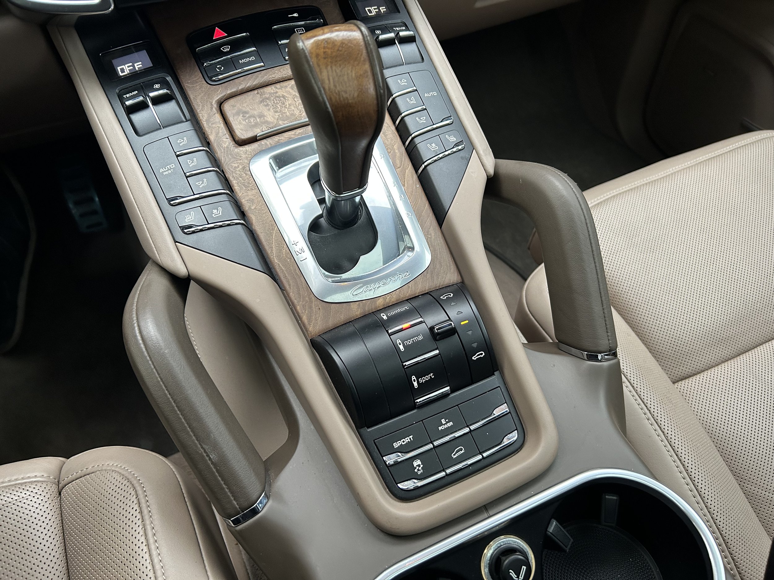 Porsche Cayenne S Hybrid 2011 — photo 19
