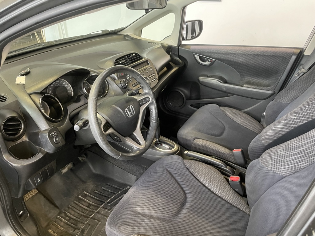 Honda Fit Sport 2012 — photo 18