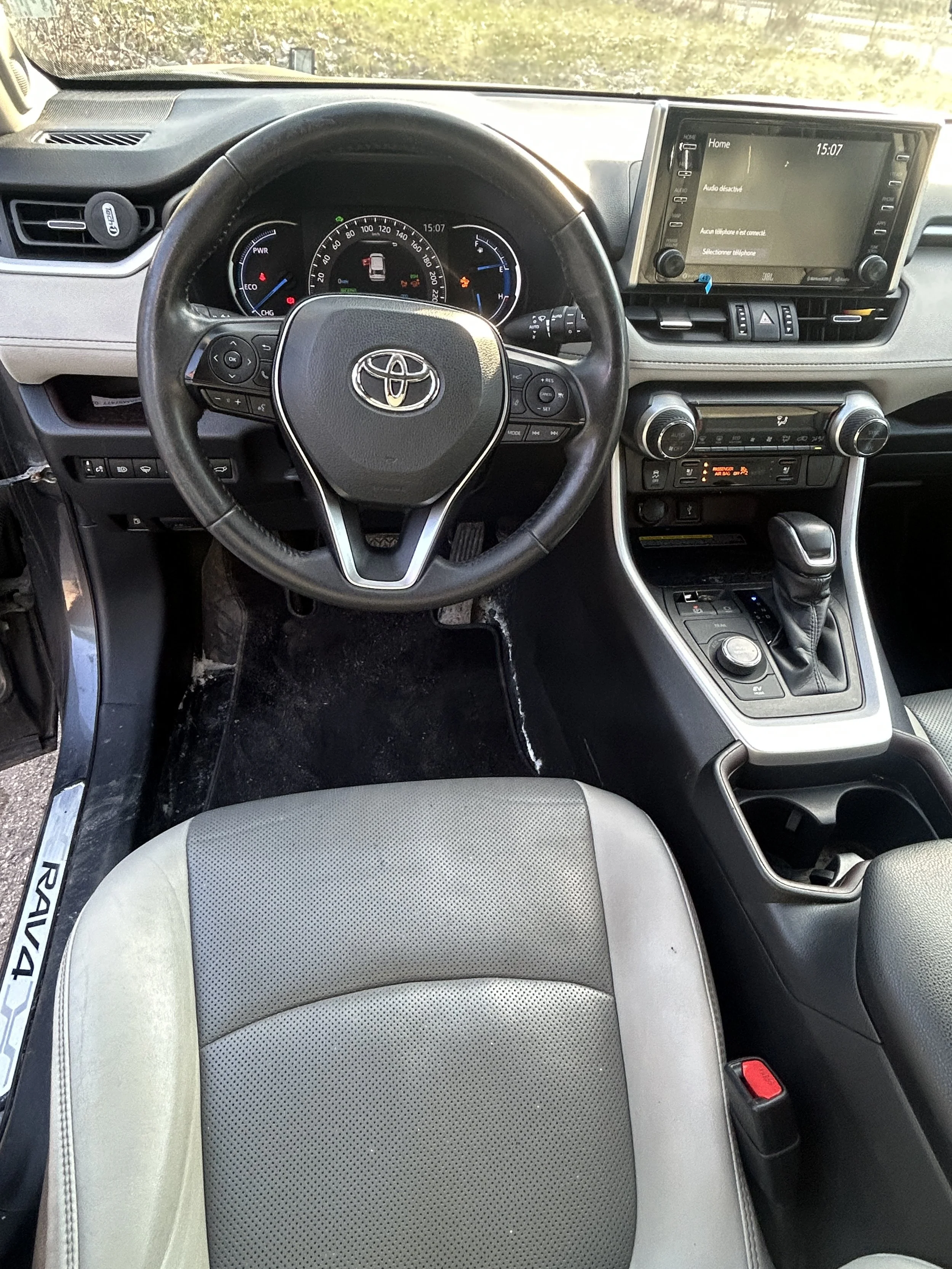Toyota RAV4 Limited Hybrid 2021 — photo 12