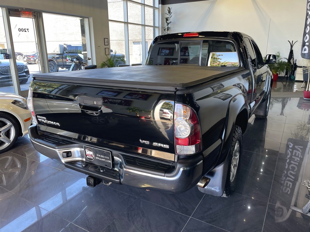 Toyota Tacoma  2011 — photo 7