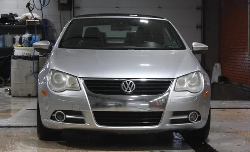 2009 VOLKSWAGEN EOS CONVERTIBLE — photo 2