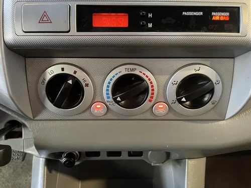 Toyota Tacoma  2010 — photo 20