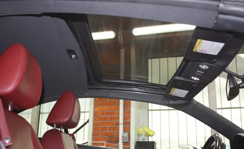 2009 VOLKSWAGEN EOS CONVERTIBLE — photo 9