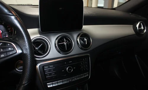 2019 MERCEDES GLA 250 4MATIC — photo 11