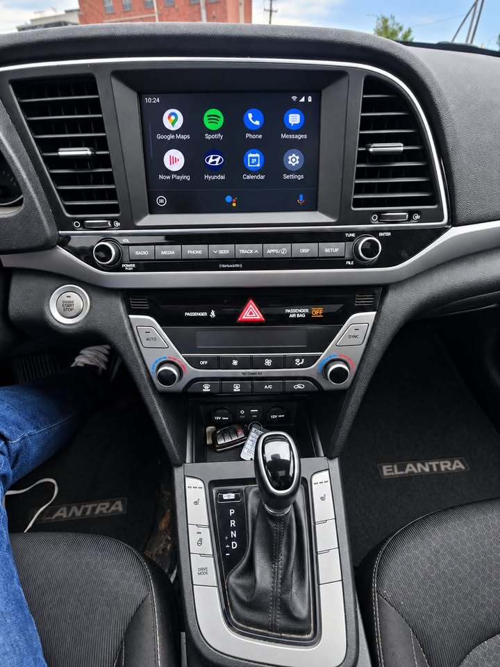 2017 Hyundai Elantra value edition — photo 9